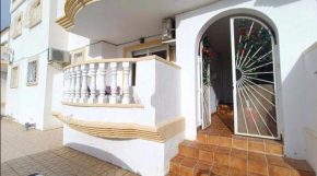 Casa Milos, Quesada